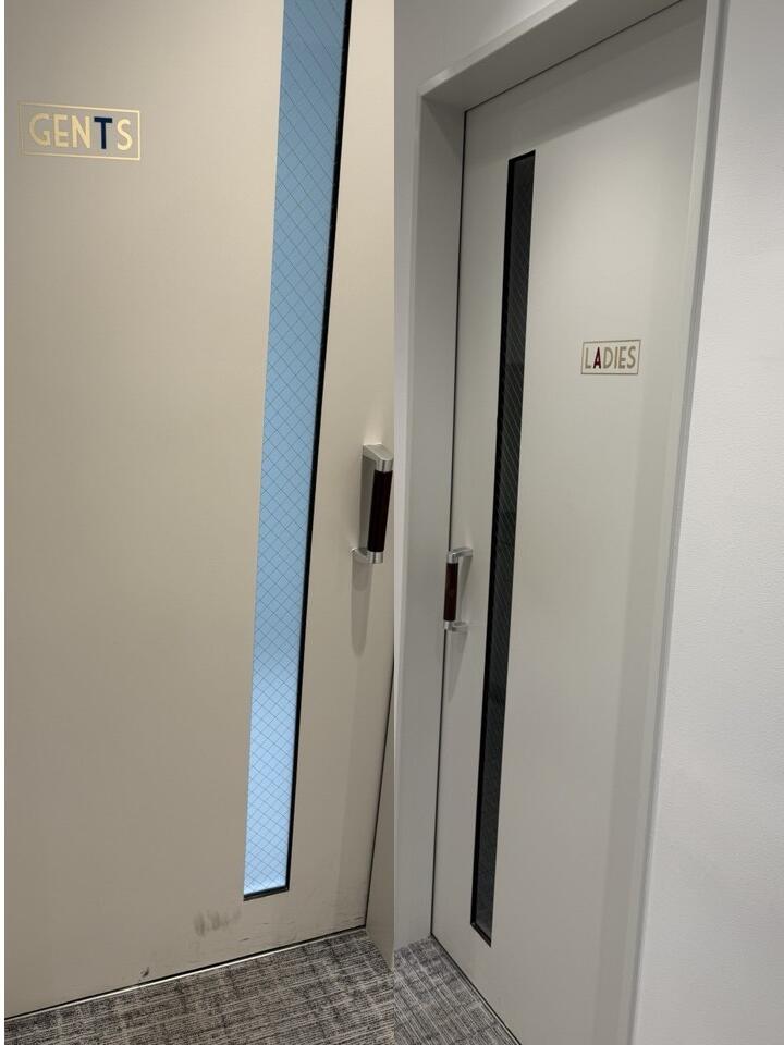 新橋プレイス お手洗い（GENTS／LADIES・男女別）